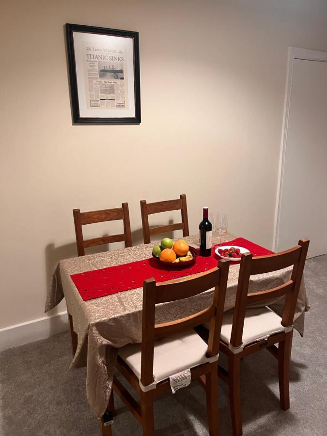 Luxury Cosy Retreat Apt Лондон Екстер'єр фото